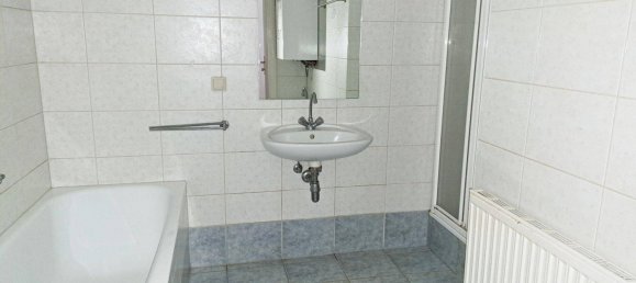 2 rooms Apartment in Wieden, Austria No. 8080 3