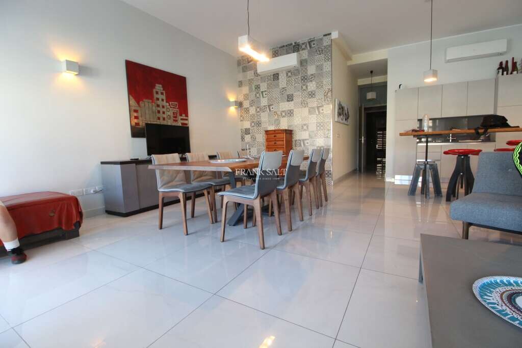 Apartamento T2 em Saint Julian's, Malta N.º 6999