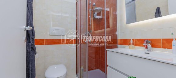 Villa de 4 habitaciónes en Bubbiano, Italy No. 130910 17