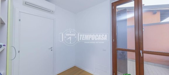 Villa de 4 habitaciónes en Bubbiano, Italy No. 130910 13