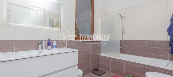 Villa de 4 habitaciónes en Bubbiano, Italy No. 130910 18