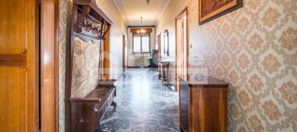 6 rooms Apartment in Cento, Italy No. 26372 19