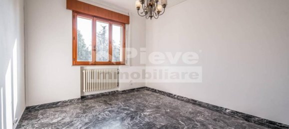 6 rooms Apartment in Cento, Italy No. 26372 55
