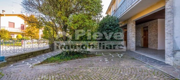 6 rooms Apartment in Cento, Italy No. 26372 60