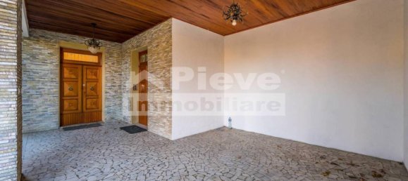 6 rooms Apartment in Cento, Italy No. 26372 59