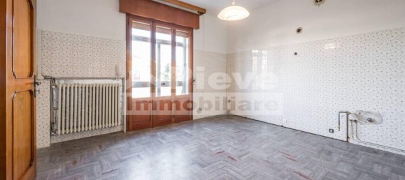 6 rooms Apartment in Cento, Italy No. 26372 22