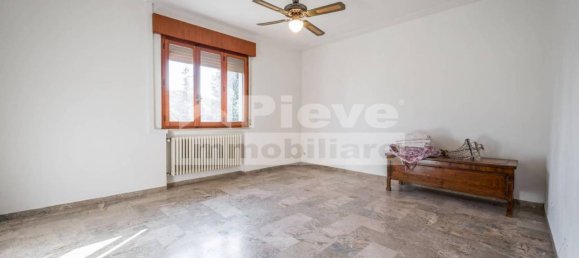 6 rooms Apartment in Cento, Italy No. 26372 49