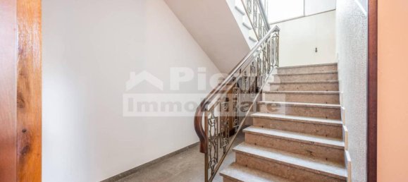 6 rooms Apartment in Cento, Italy No. 26372 17