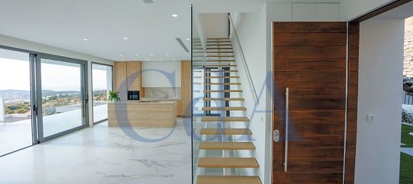 Villa de 4 dormitorios en Finestrat, Spain No. 4977 3