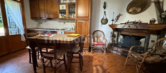 Casa de 4 dormitorios en Camugnano, Italy No. 120144 9