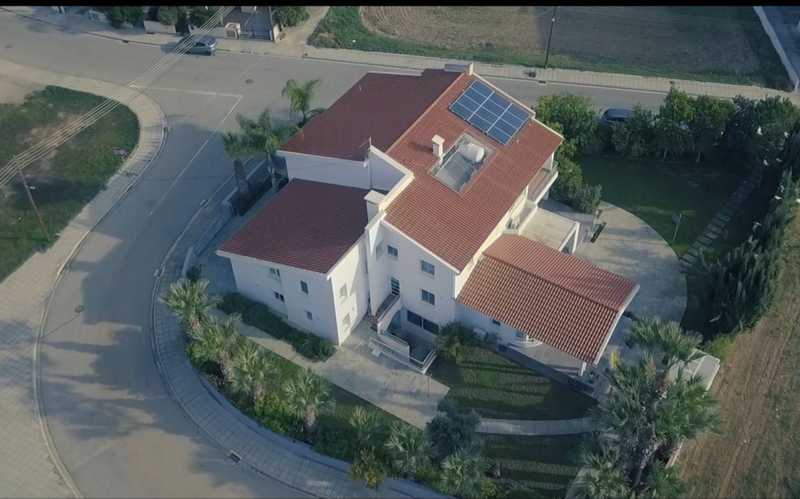 7 bedrooms Commercial property in Latsia, Cyprus No. 18448