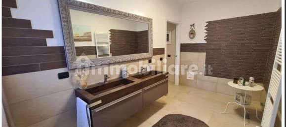 3 Schlafzimmer Haus in Reggio Emilia, Italy, Nr. 100519 17