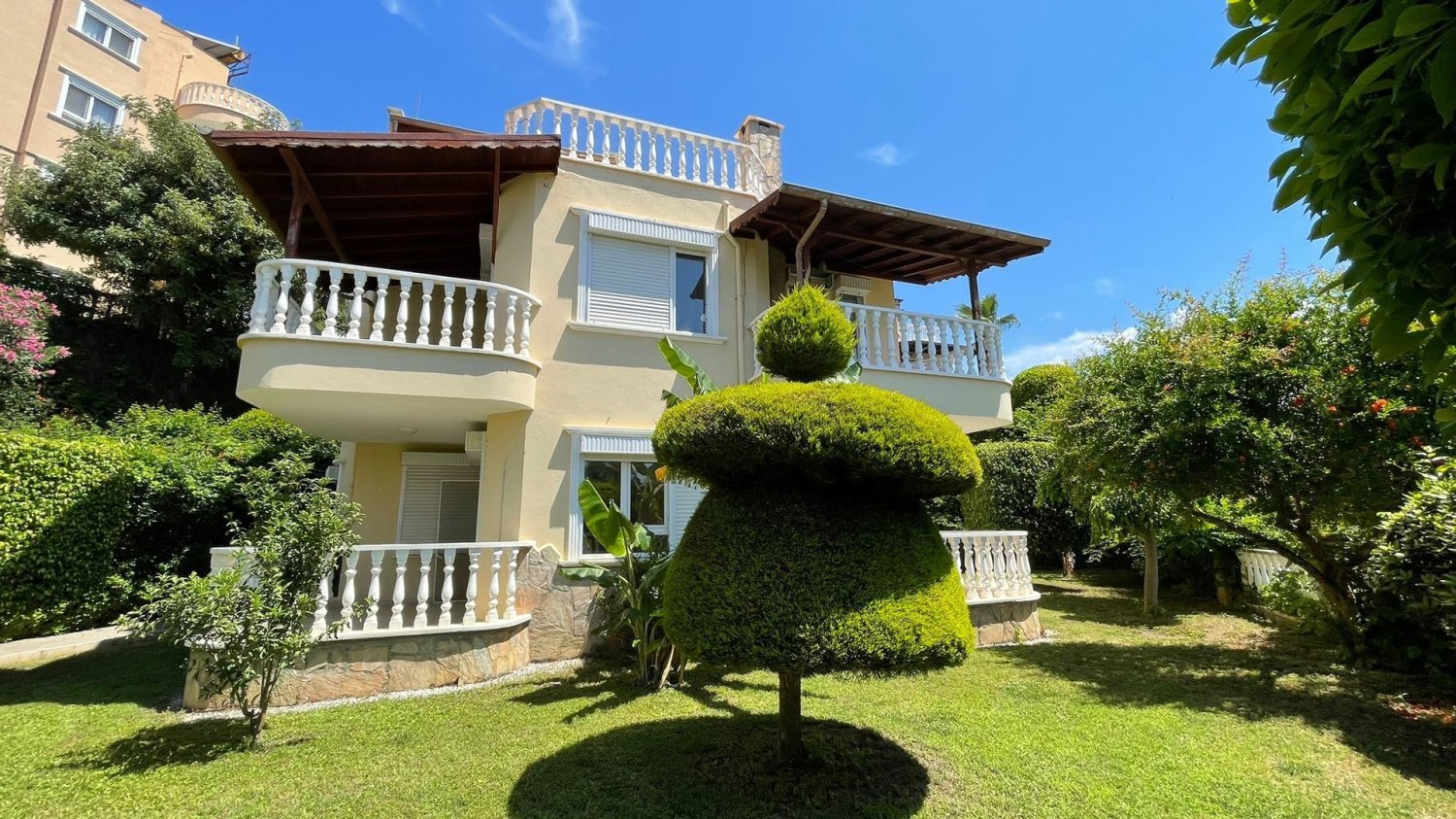 Villa 3+1 in Kestel, Turkey No. 48070