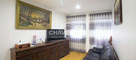 450m² Building in Porto, Portugal No. 51710 4