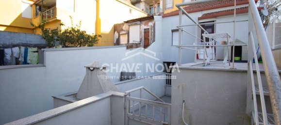 450m² Building in Porto, Portugal No. 51710 18