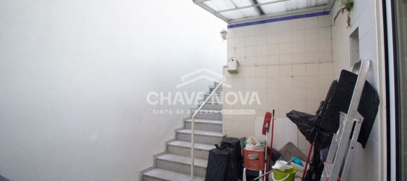 450m² Building in Porto, Portugal No. 51710 16