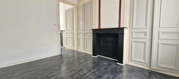 1 bedroom Apartment in Lille, France No. 64812 3