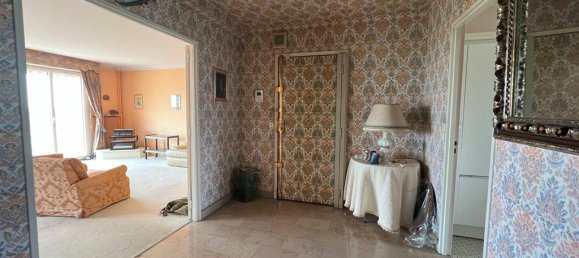 4 غرف نوم شقة في Reims, France رقم 259572 10