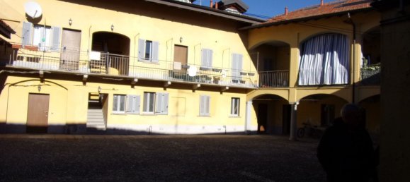 Apartamento de 3 dormitorios en Samarate, Italy No. 365557 33