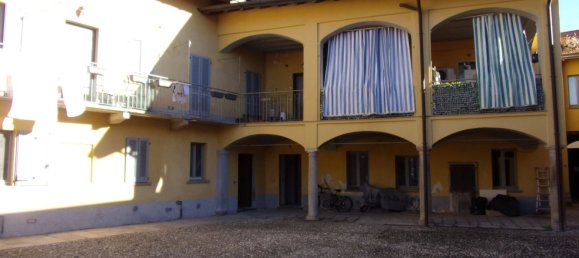 Apartamento de 3 dormitorios en Samarate, Italy No. 365557 29