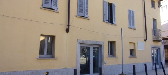 Apartamento de 3 dormitorios en Samarate, Italy No. 365557 36