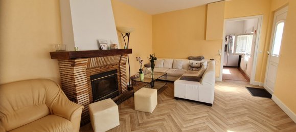 3 bedrooms House in Maintenon, France No. 88895 3