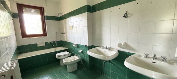 3-salle Appartement à Pieve Emanuele, Italy No. 147429 25