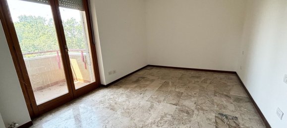 3-salle Appartement à Pieve Emanuele, Italy No. 147429 22