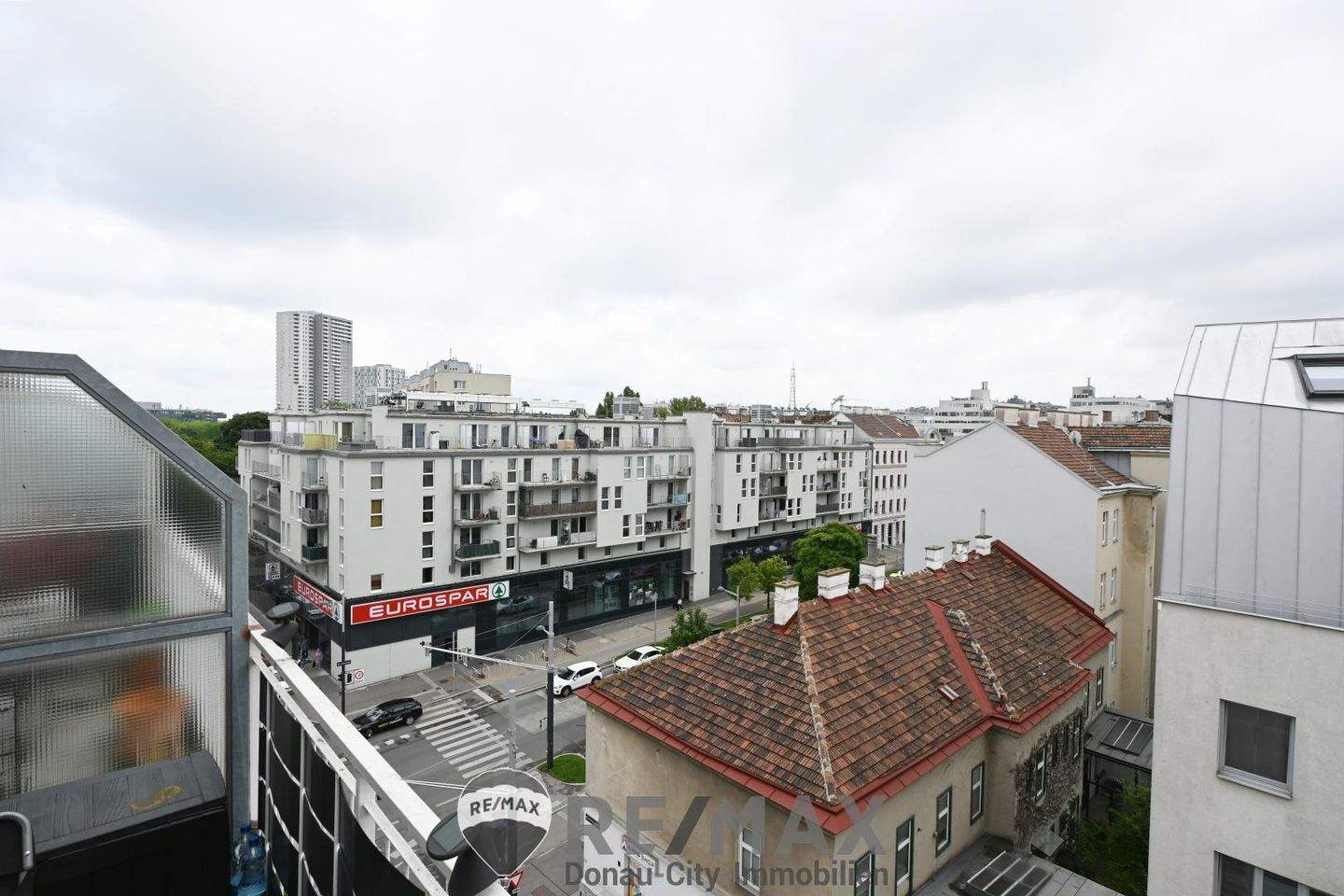 3 rooms Apartment in Favoriten, Austria No. 204441