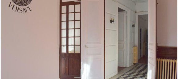 18 rooms Building in Beziers, France No. 198486 6