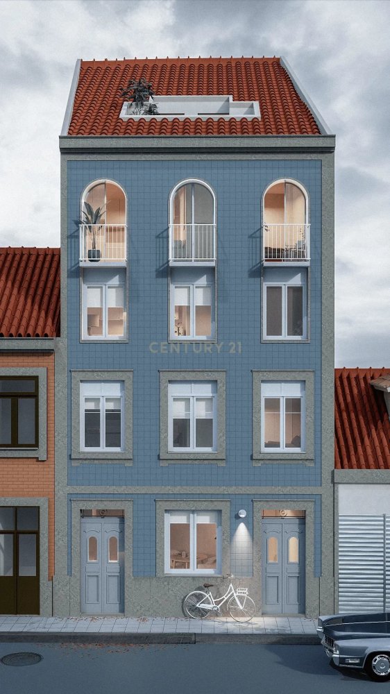 301m² Land in Porto, Portugal No. 114465