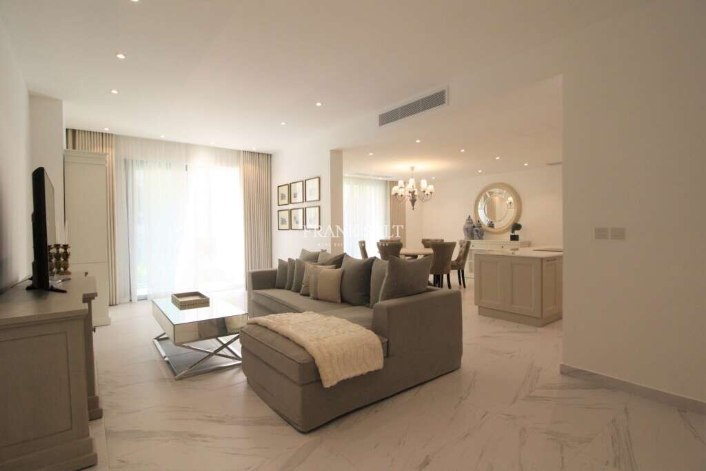 Apartamento T2 em Saint Julian's, Malta N.º 4340