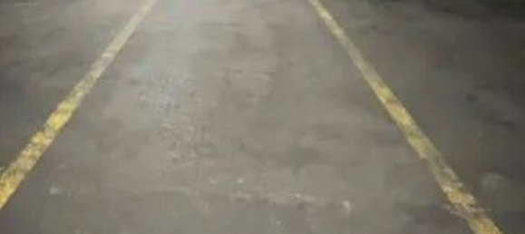 Parking à Marseille, France No. 332434 3