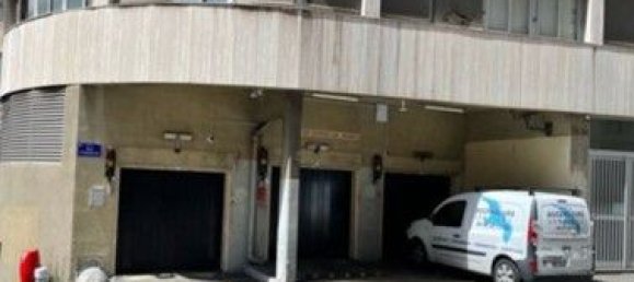 Parking à Marseille, France No. 332434 2