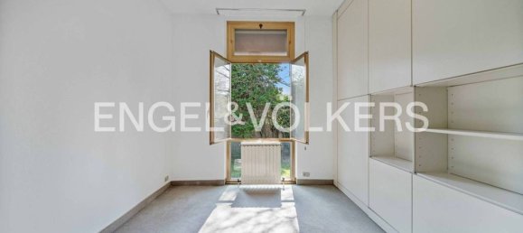 5 bedrooms Villa in Casorate Sempione, Italy No. 296849 41