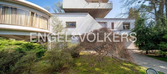 5 bedrooms Villa in Casorate Sempione, Italy No. 296849 12