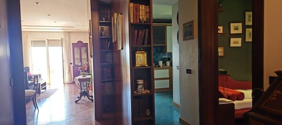 4 rooms Apartment in Naples, Italy No. 286725 11