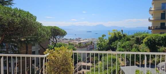 4 rooms Apartment in Naples, Italy No. 286725 2