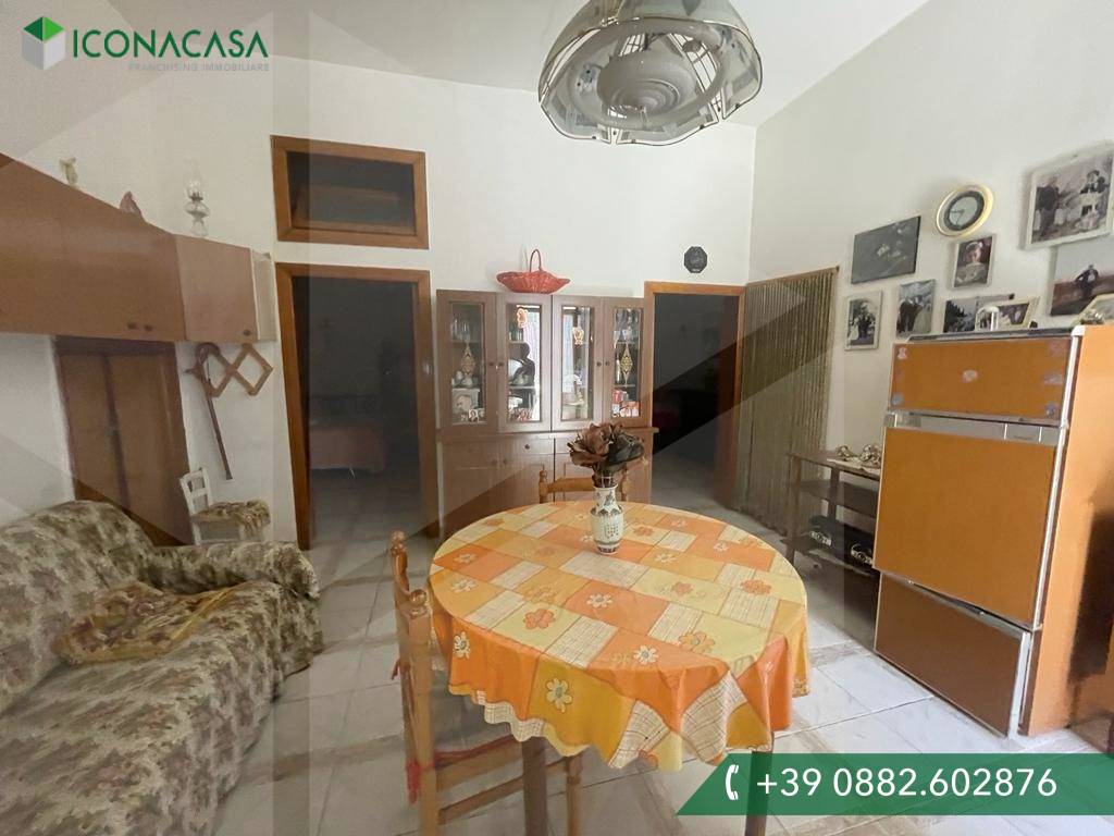 5-Zimmer Haus in San Paolo di Civitate, Italy, Nr. 22767