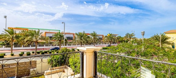 Вилла с 3 спальнями в Jumeirah Park, ОАЭ № 18415 24