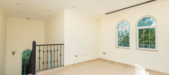 Вилла с 3 спальнями в Jumeirah Park, ОАЭ № 18415 3