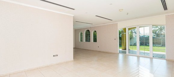 Вилла с 3 спальнями в Jumeirah Park, ОАЭ № 18415 4