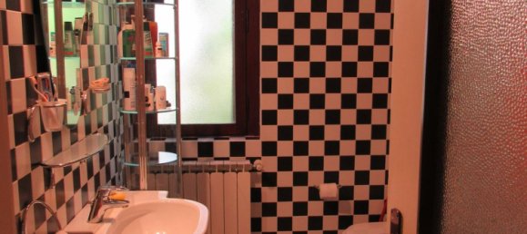 4 rooms Apartment in Trieste, Italy No. 284353 5