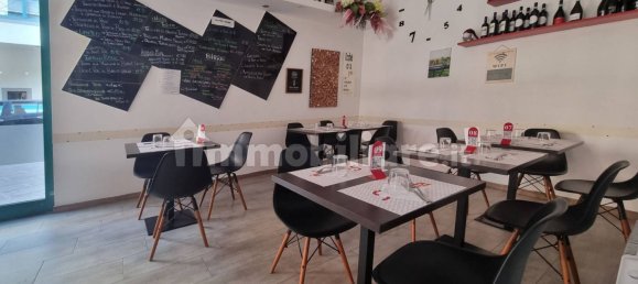 3-salle Propriété commerciale à Florence, Italy No. 281027 21