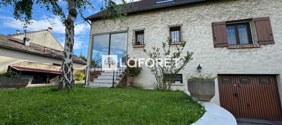 3 bedrooms House in Vitry-sur-Seine, France No. 177519 8