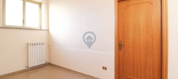 Дом с 4 комнатами в Коррополи, Италия № 99960 8