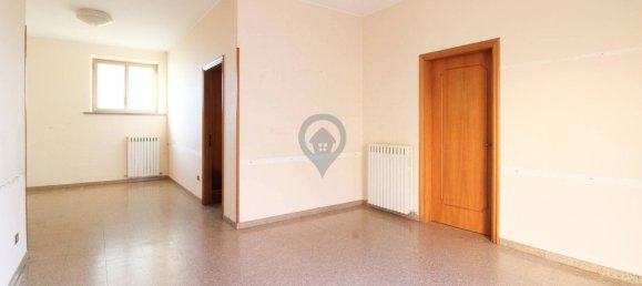 Дом с 4 комнатами в Коррополи, Италия № 99960 3