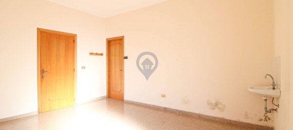 Дом с 4 комнатами в Коррополи, Италия № 99960 17