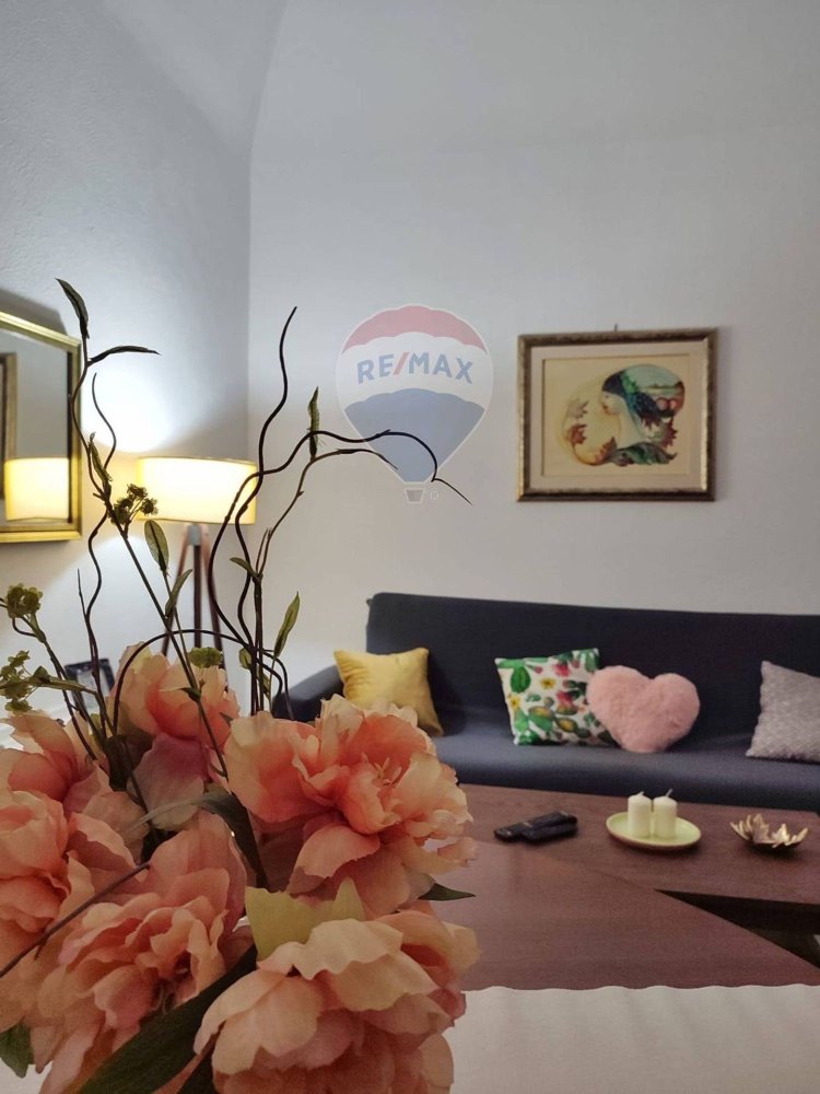 2 rooms House in Catania, Italy No. 236811