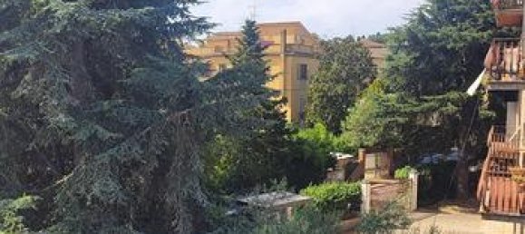 2 rooms Apartment in Rome, Italy No. 261571 4